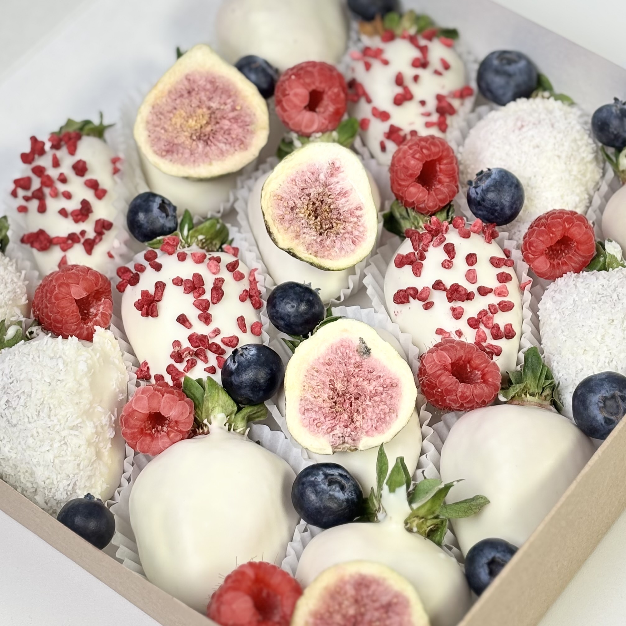 Клубника в шоколаде нежной принцессе