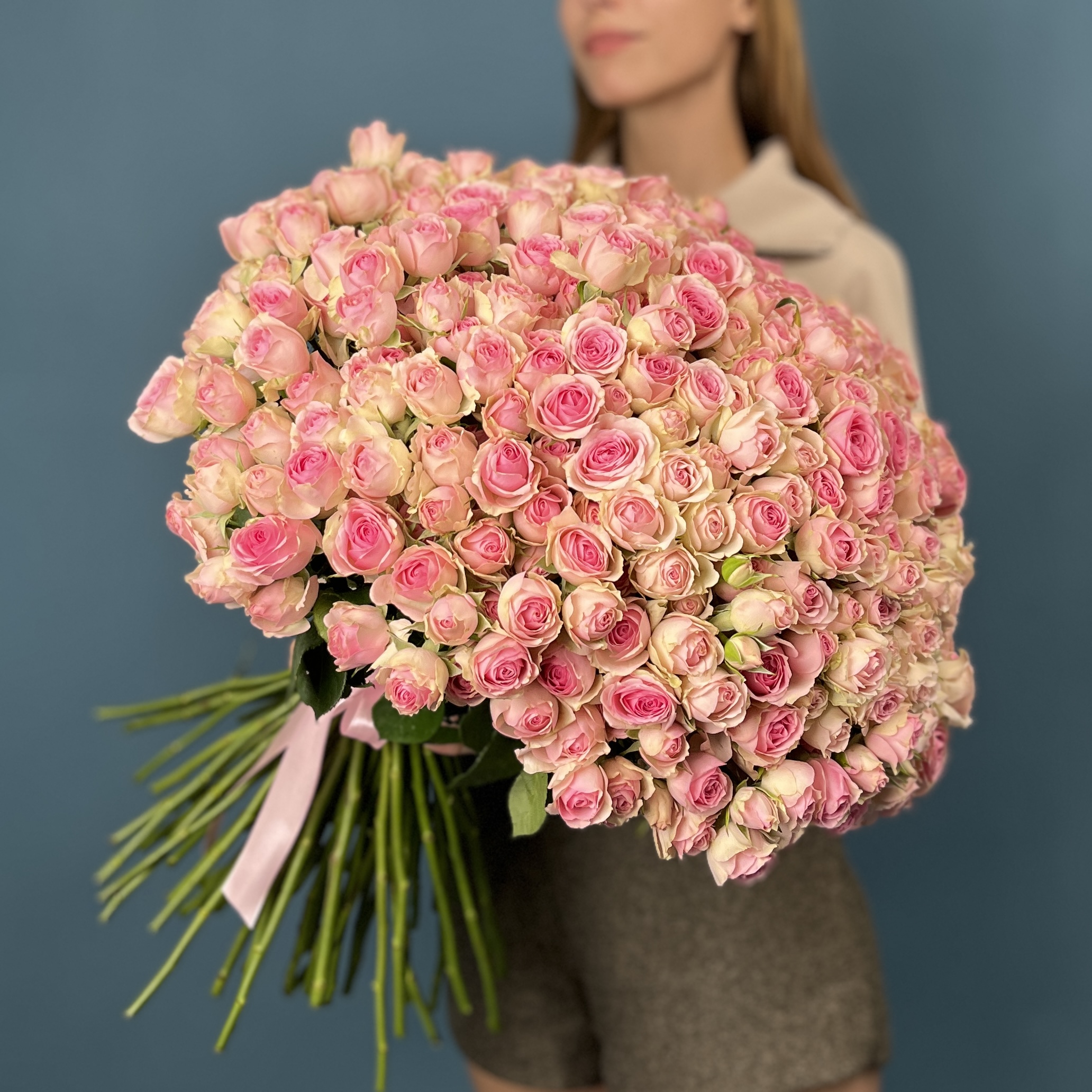 101 кустовая Роза Динара 50 см