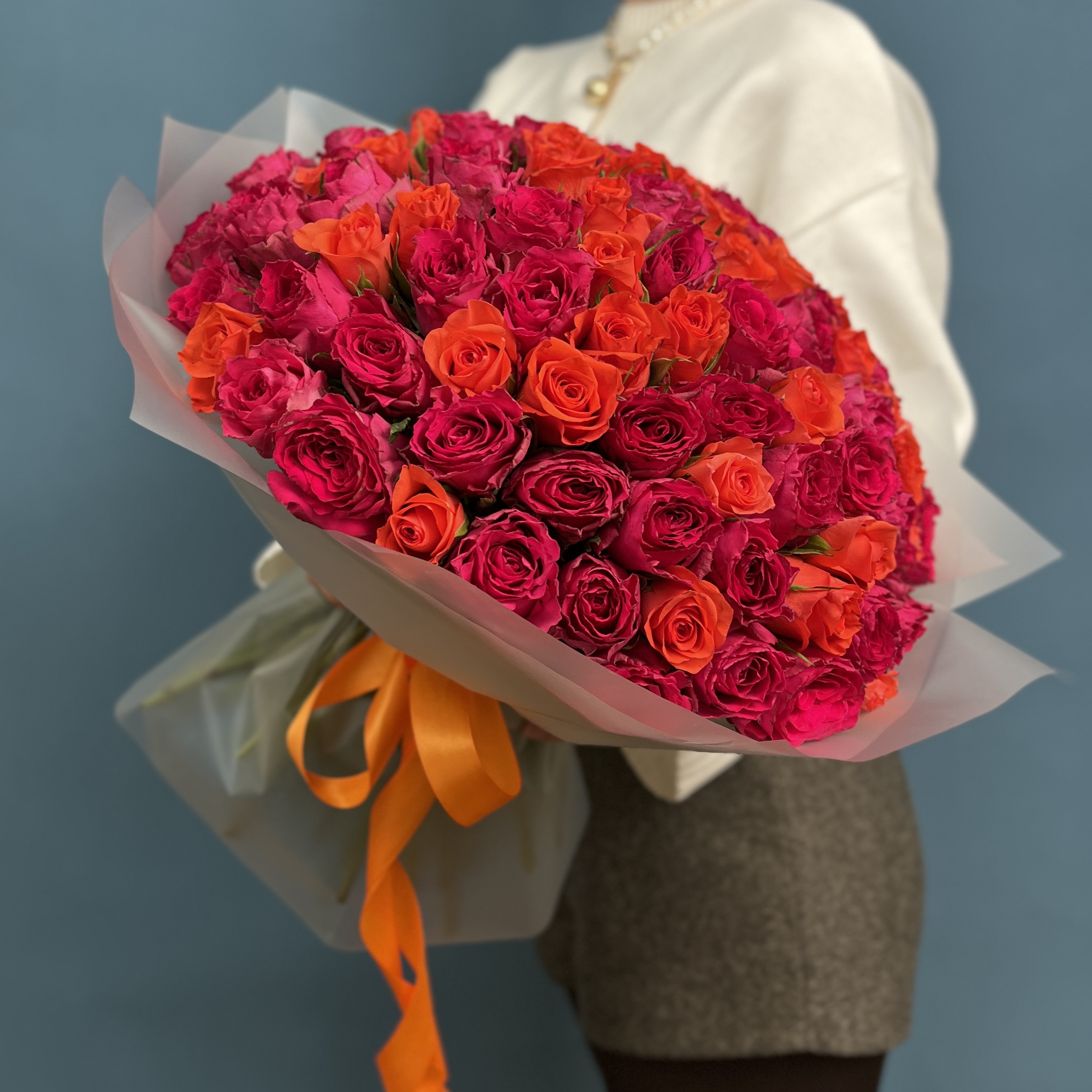 101 оранжевая и малиновая роза Тутти Фрутти