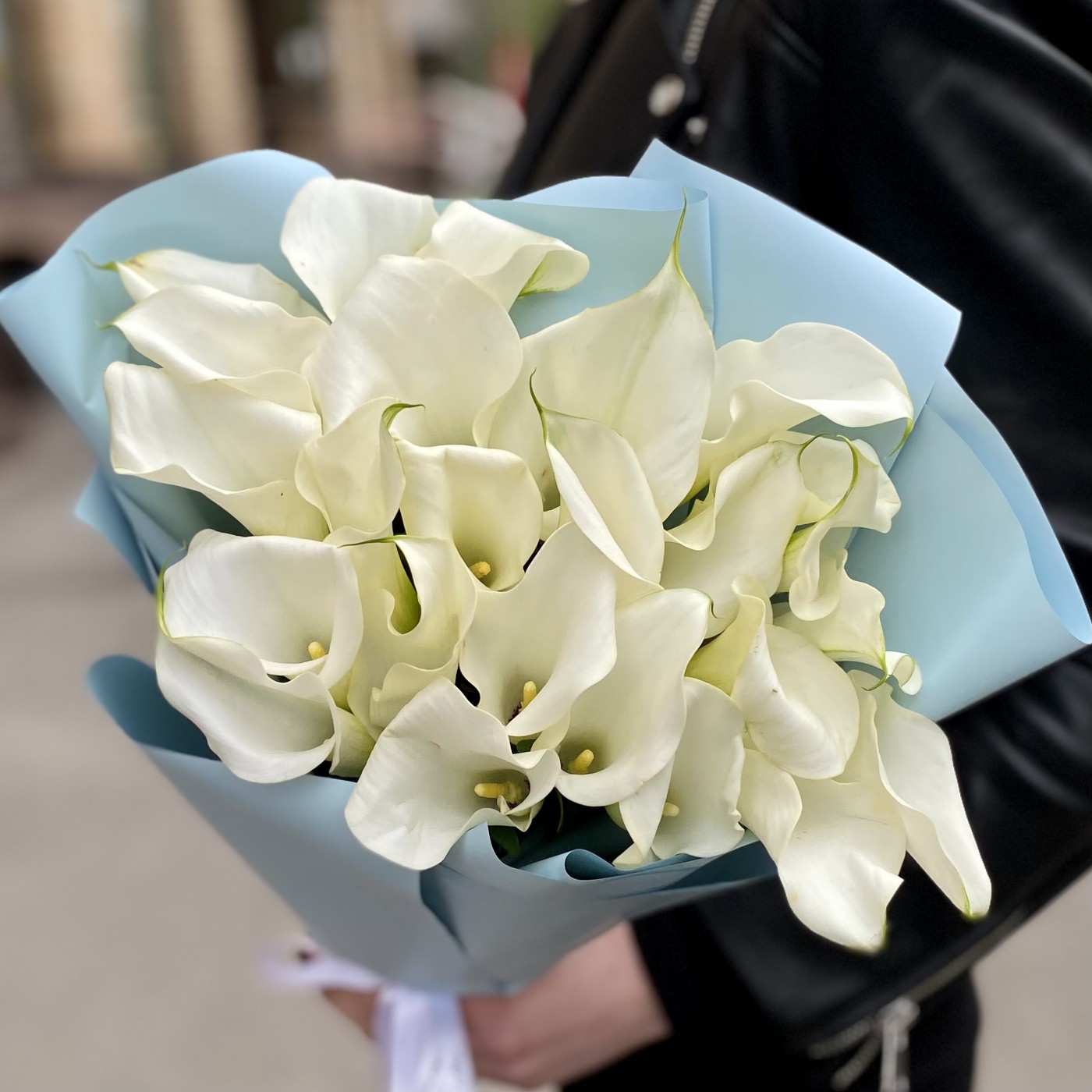 25 белых калл