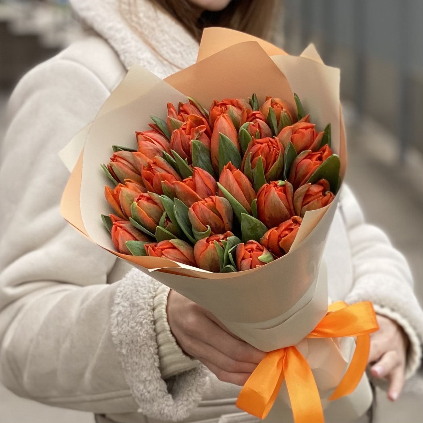 25 оранжевых пионовидных тюльпанов Эрмитаж Даб