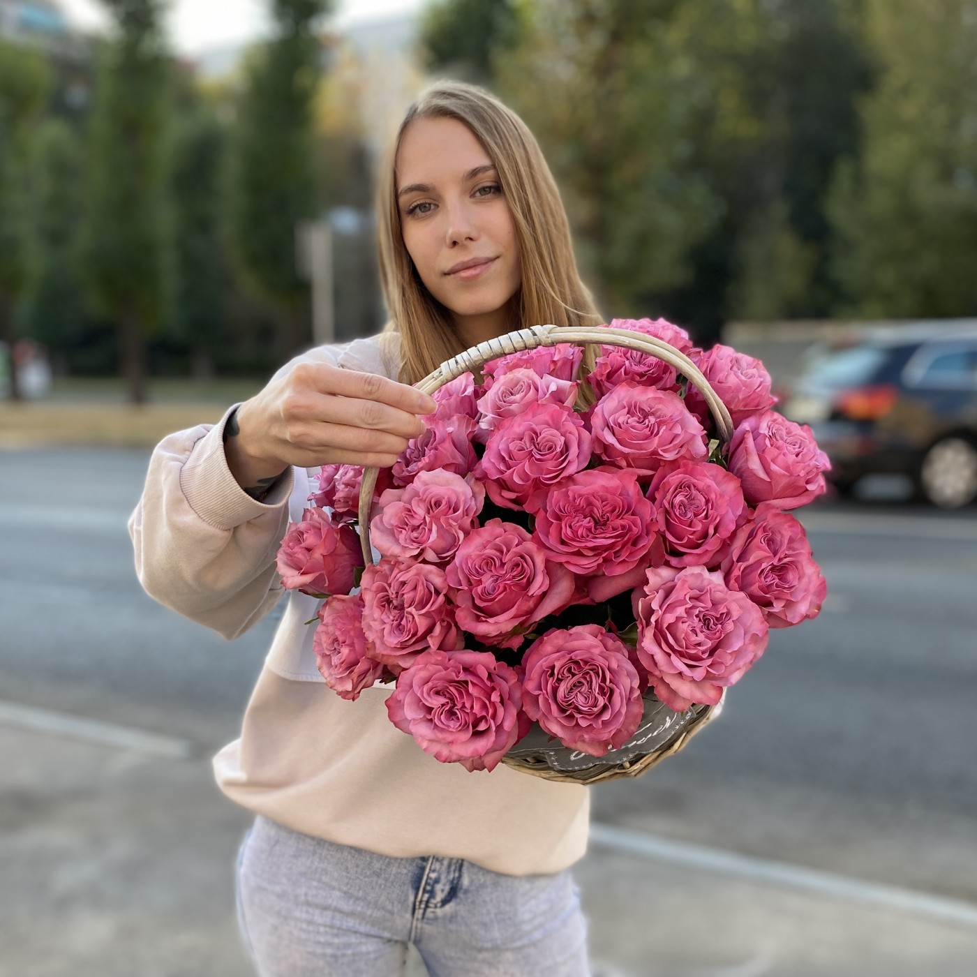 25 роз Кантри Блюз в корзине
