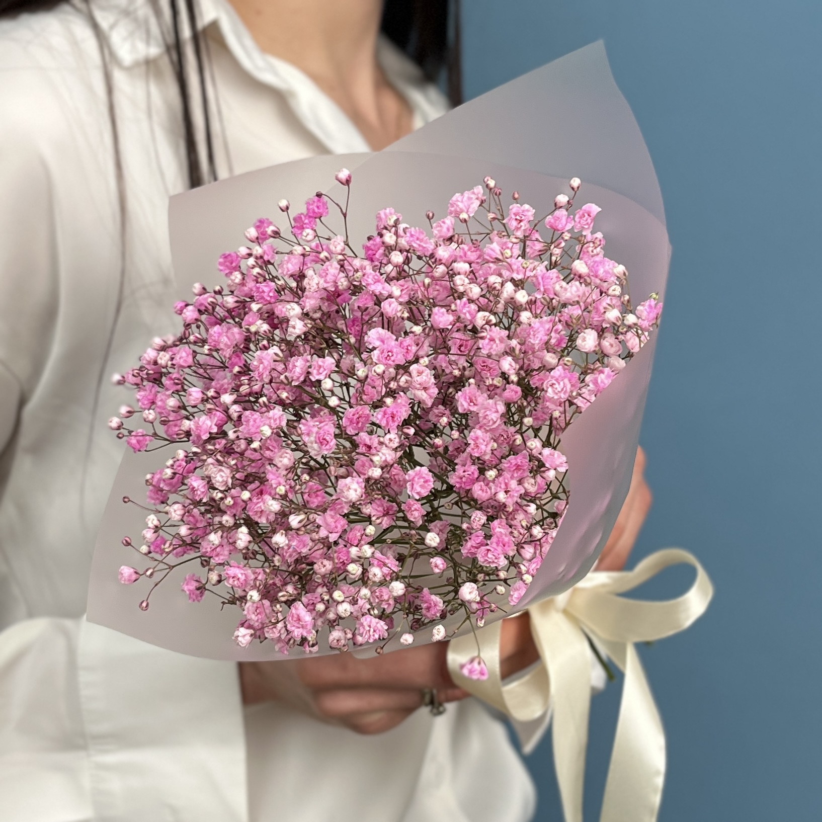 Корпоративный мини букет из розовой гипсофилы
