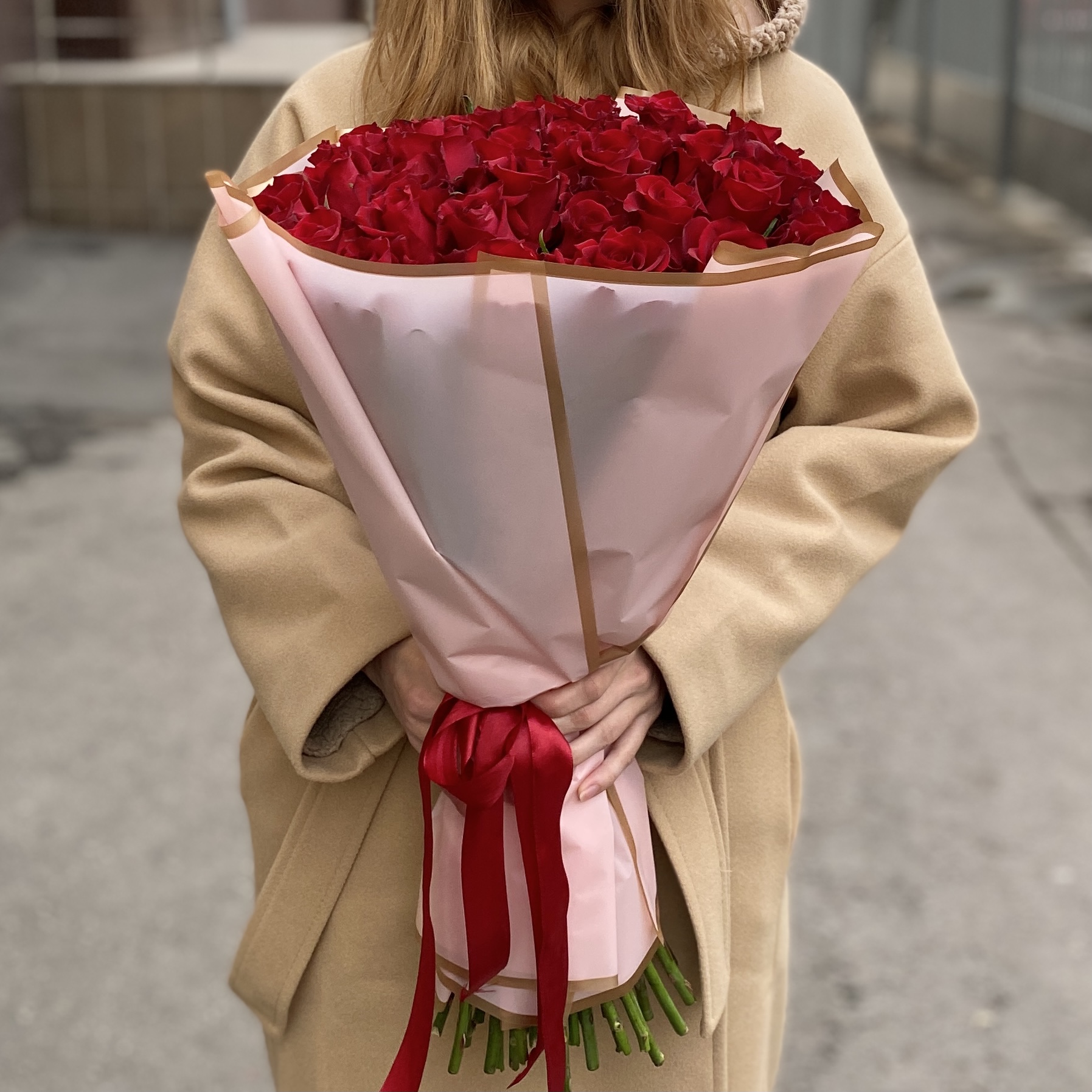 35 красных роз Эвер Ред 60 см