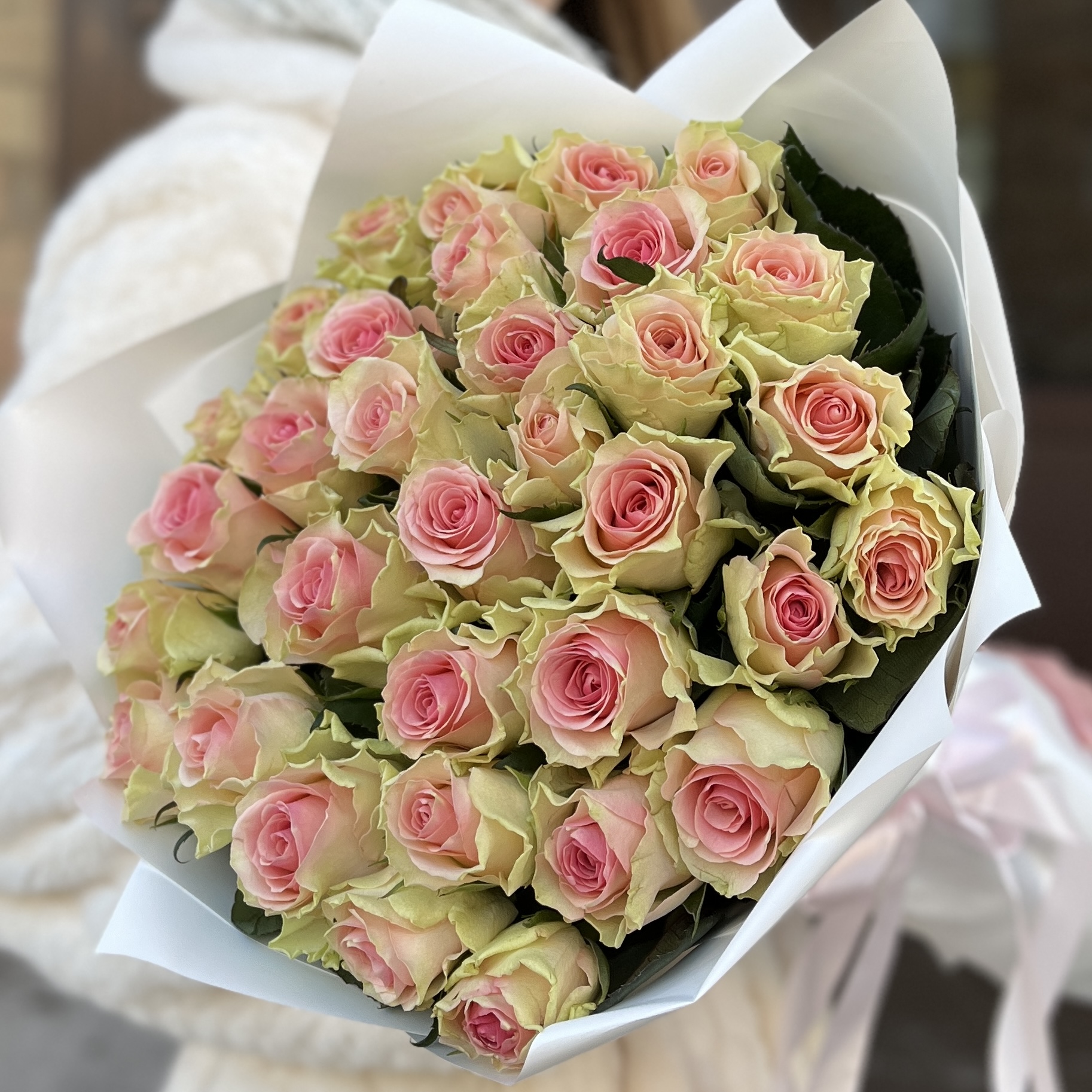 35 нежно-розовых роз Топ-Гир 50 см