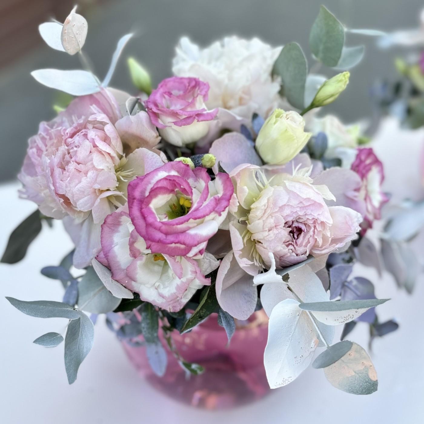 3 розовые композиции в стеклянном шаре