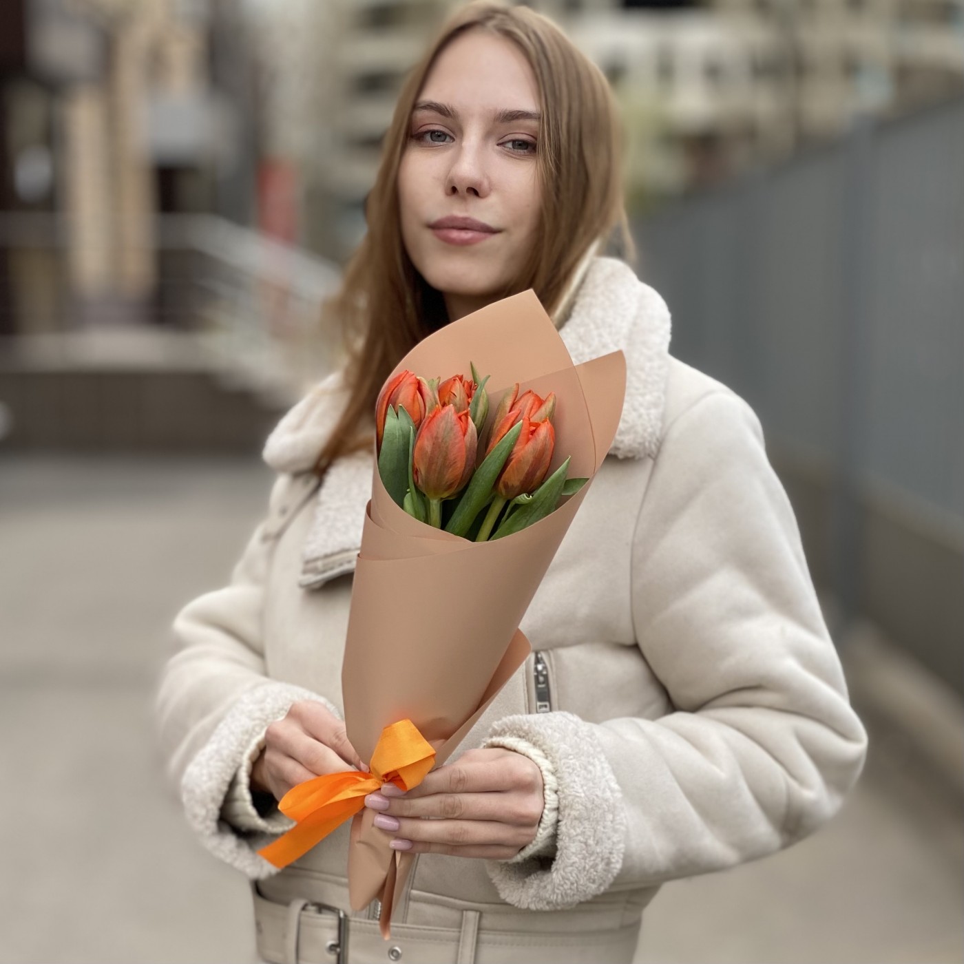 5 оранжевых пионовидных тюльпанов Эрмитаж Даб