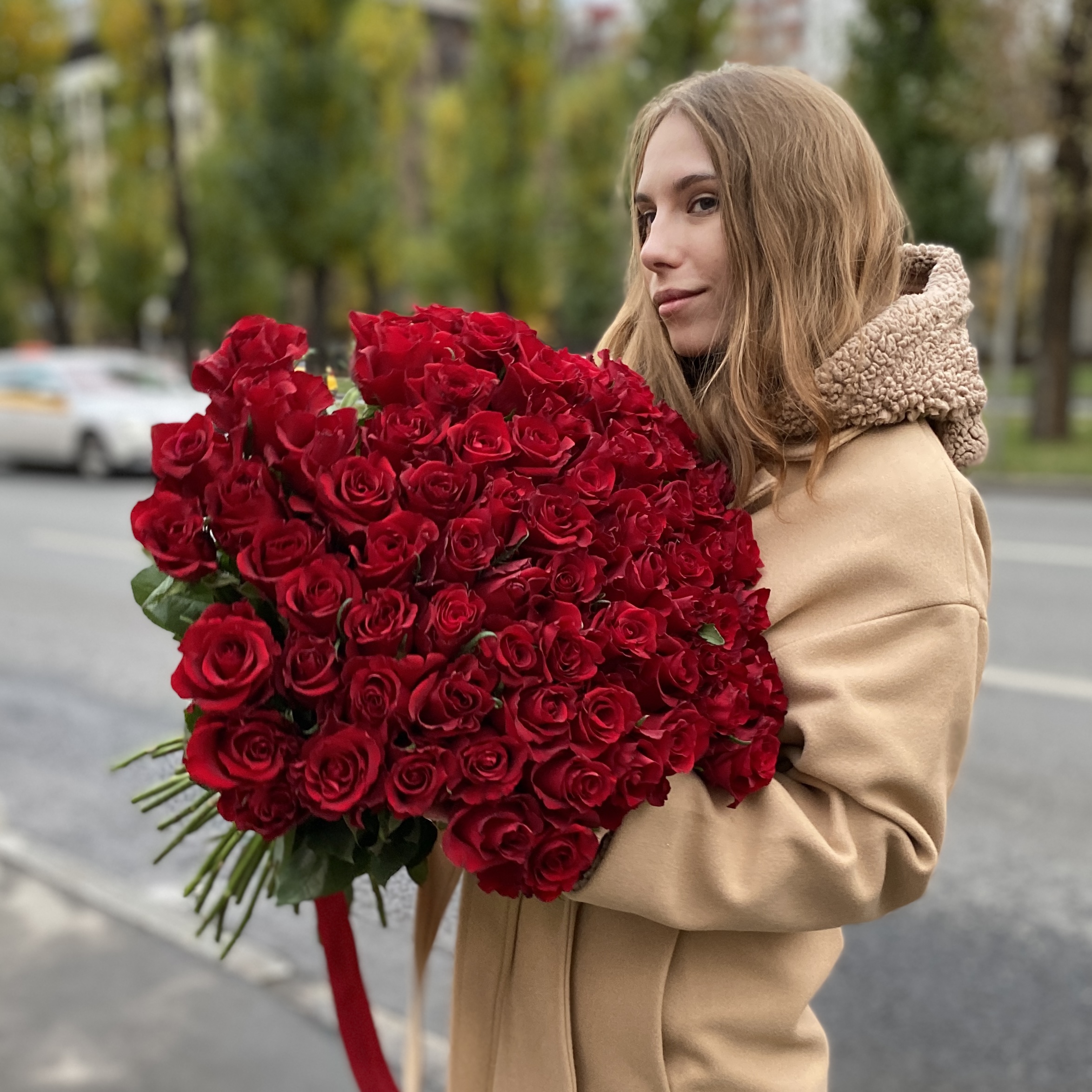 75 красных роз Эвер Ред 60 см