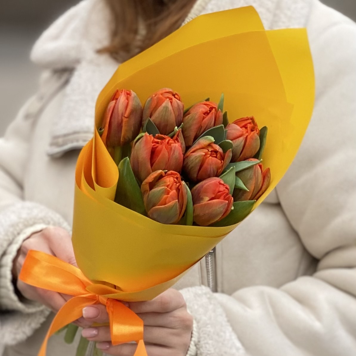 9 оранжевых пионовидных тюльпанов Эрмитаж Даб