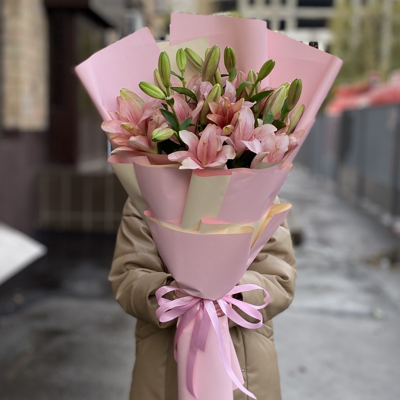 9 розовых лилий Азиатка