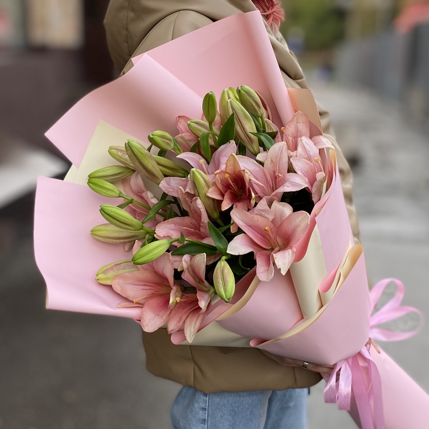 9 розовых лилий Азиатка