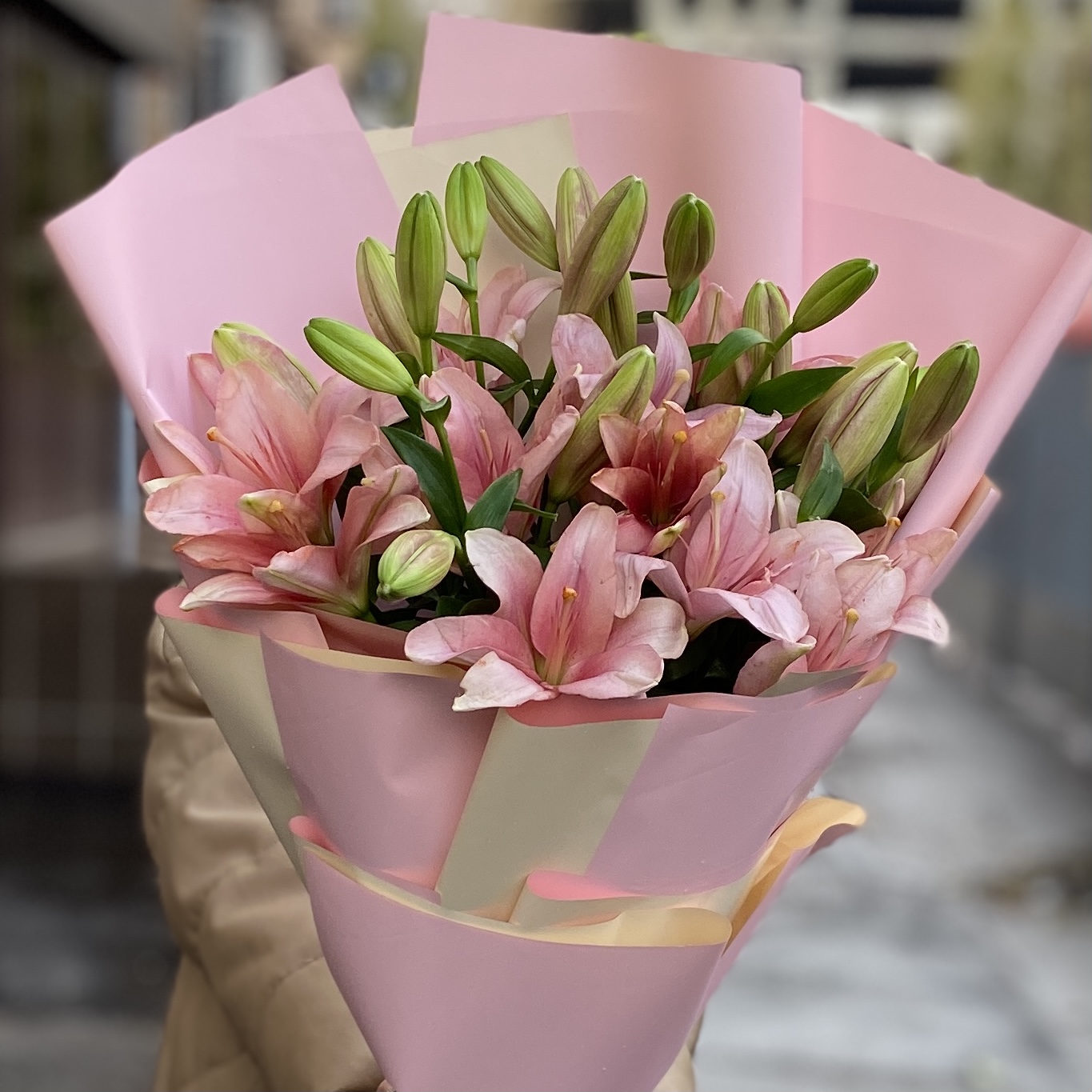 9 розовых лилий Азиатка