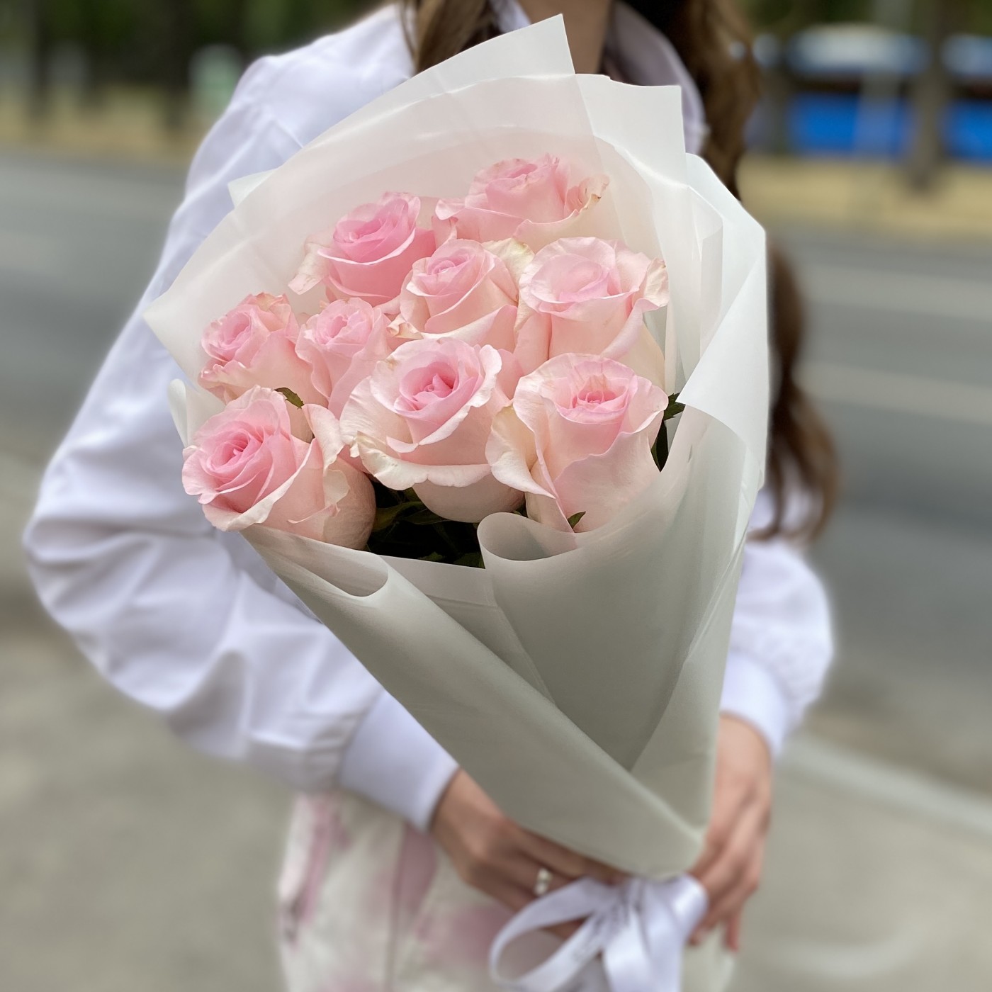 9 розовых роз Новия 50 см