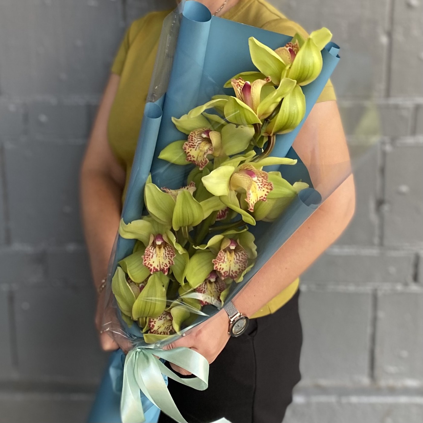Букет орхидей зеленого цвета
