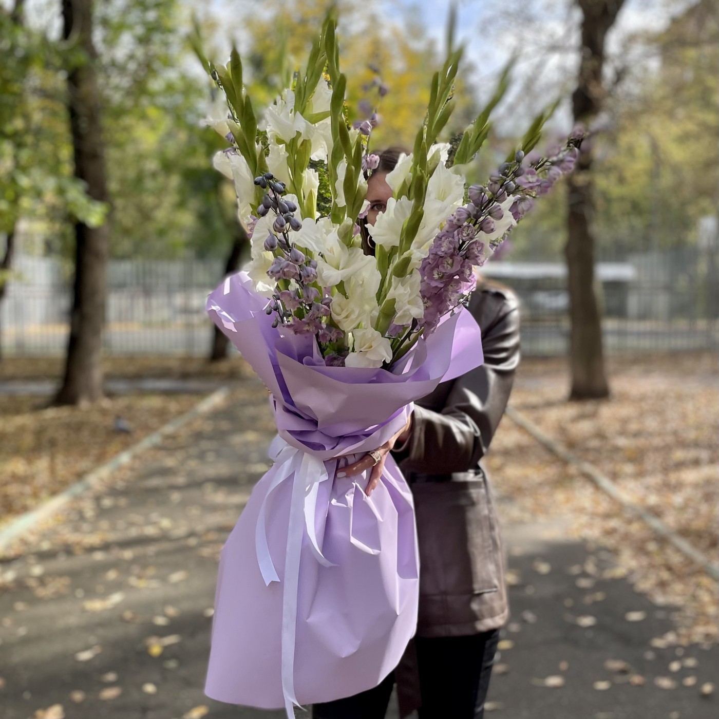 Букет с гладиолусами Талисман