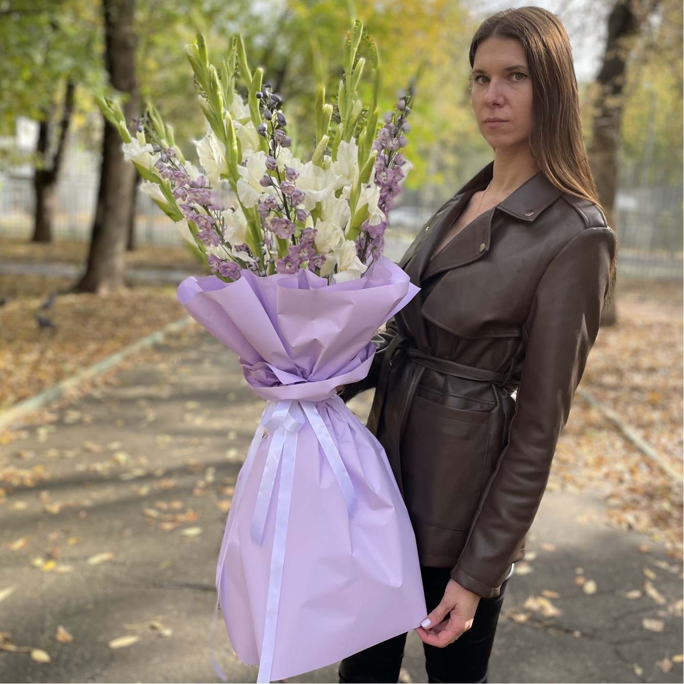 Букет с гладиолусами Талисман