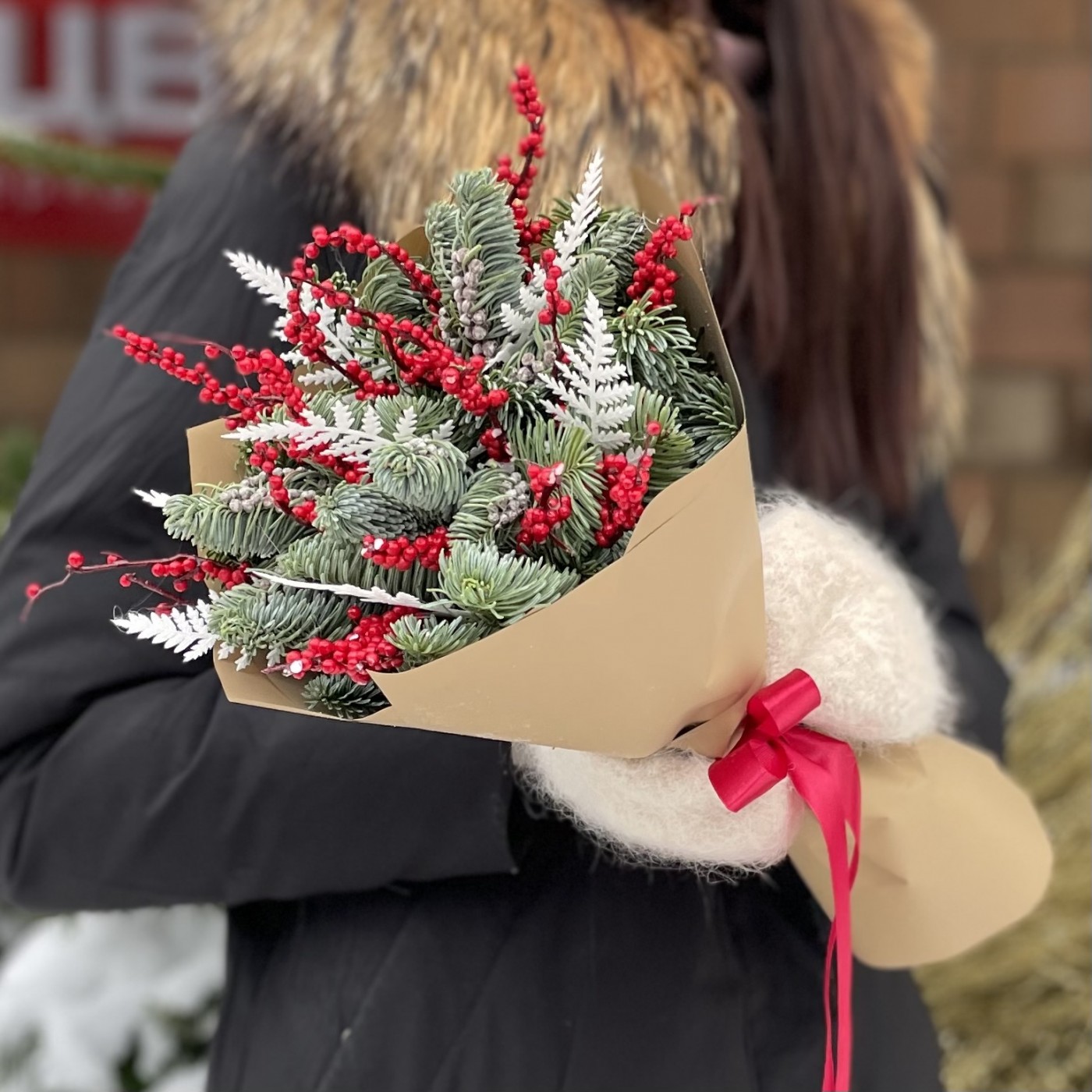 Букет с нобилисом и декором