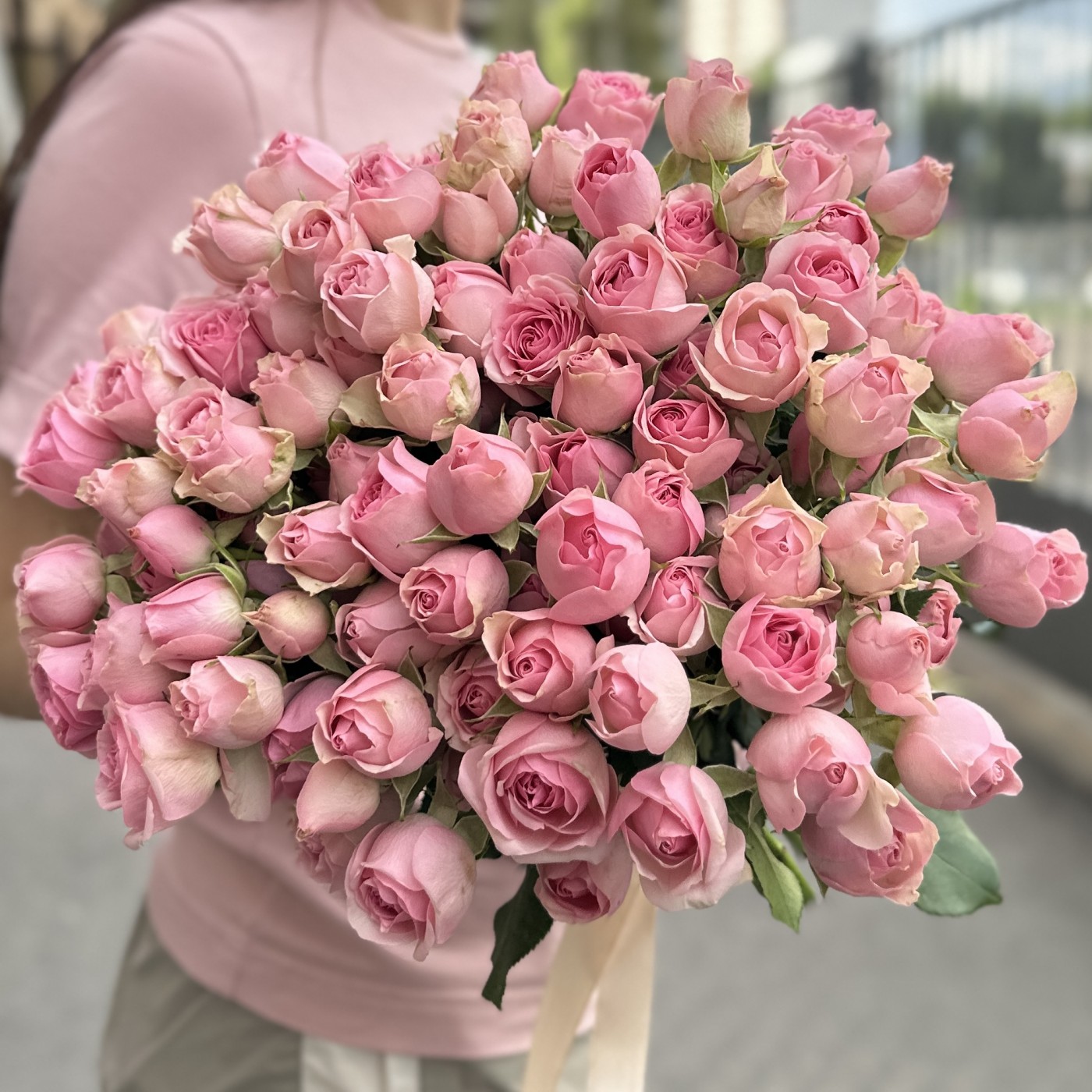 Кустовая роза Динара 50 см