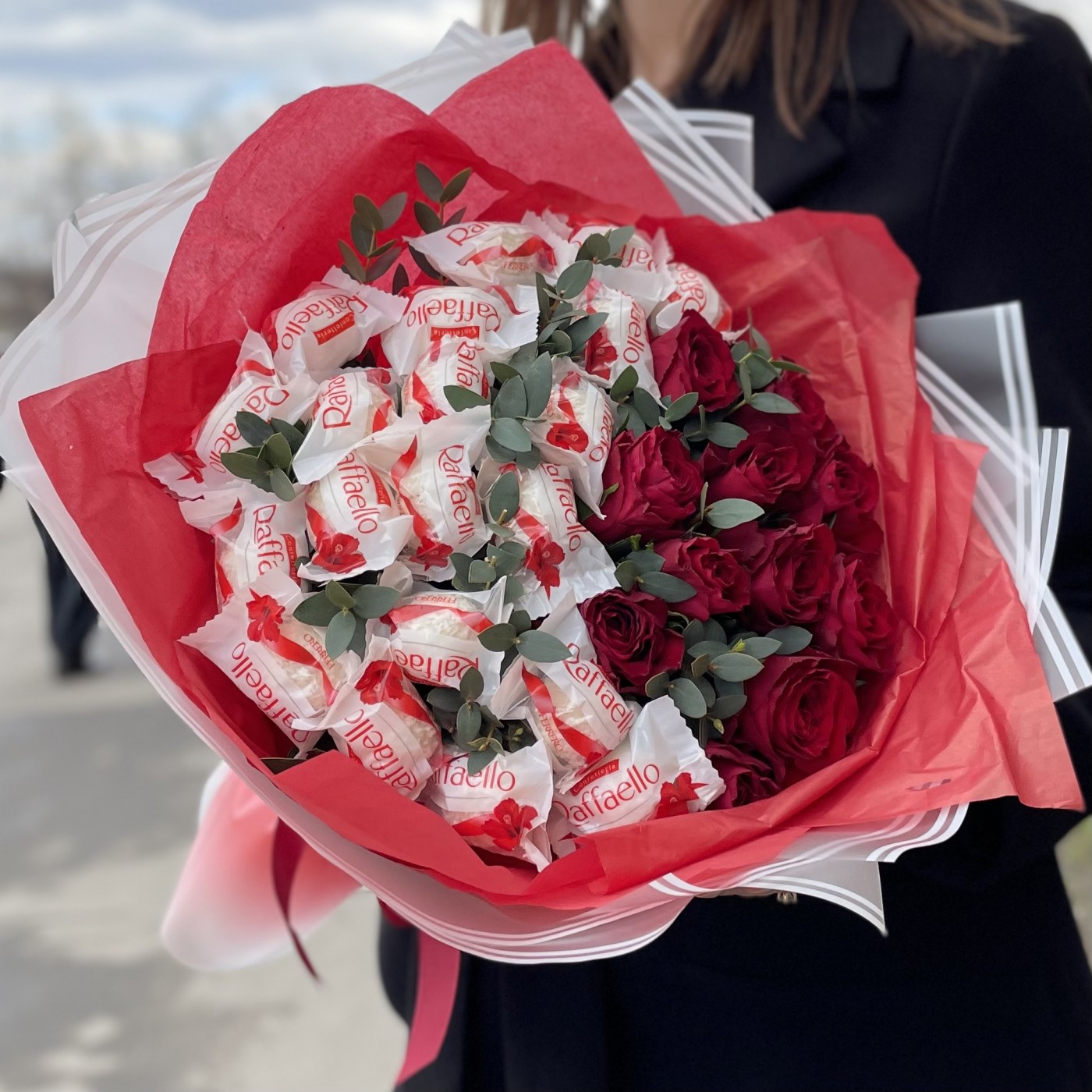 Букет роз и конфет Романтика