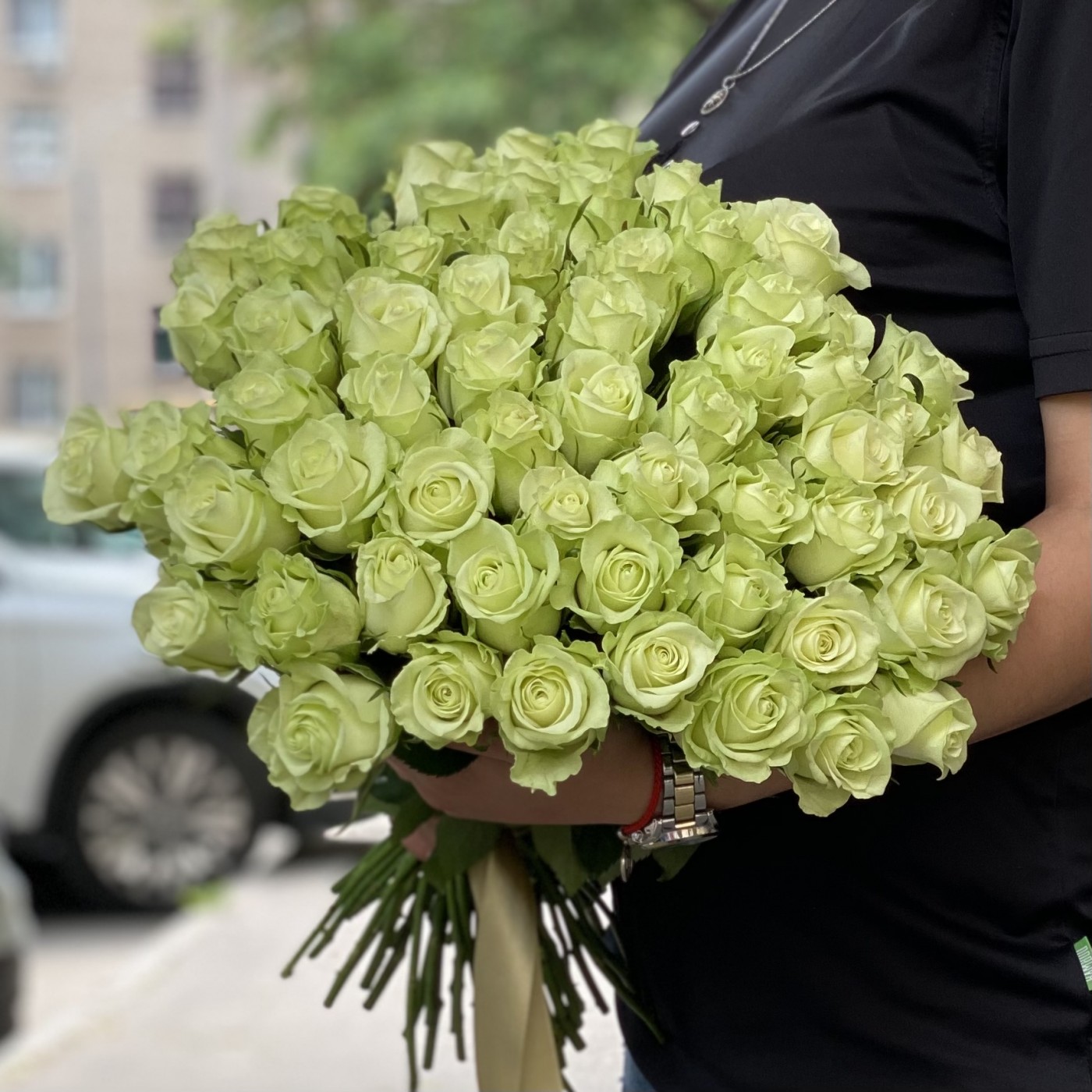 Роза бело-зеленая Ноель 40 см