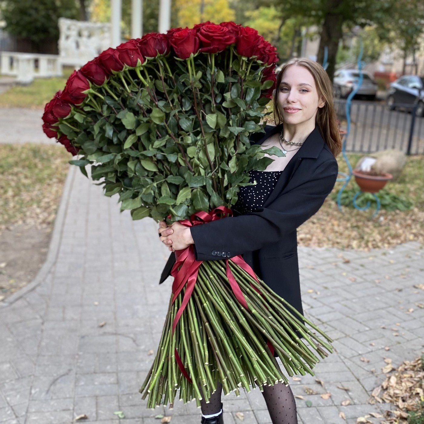 201 красная роза 120 см
