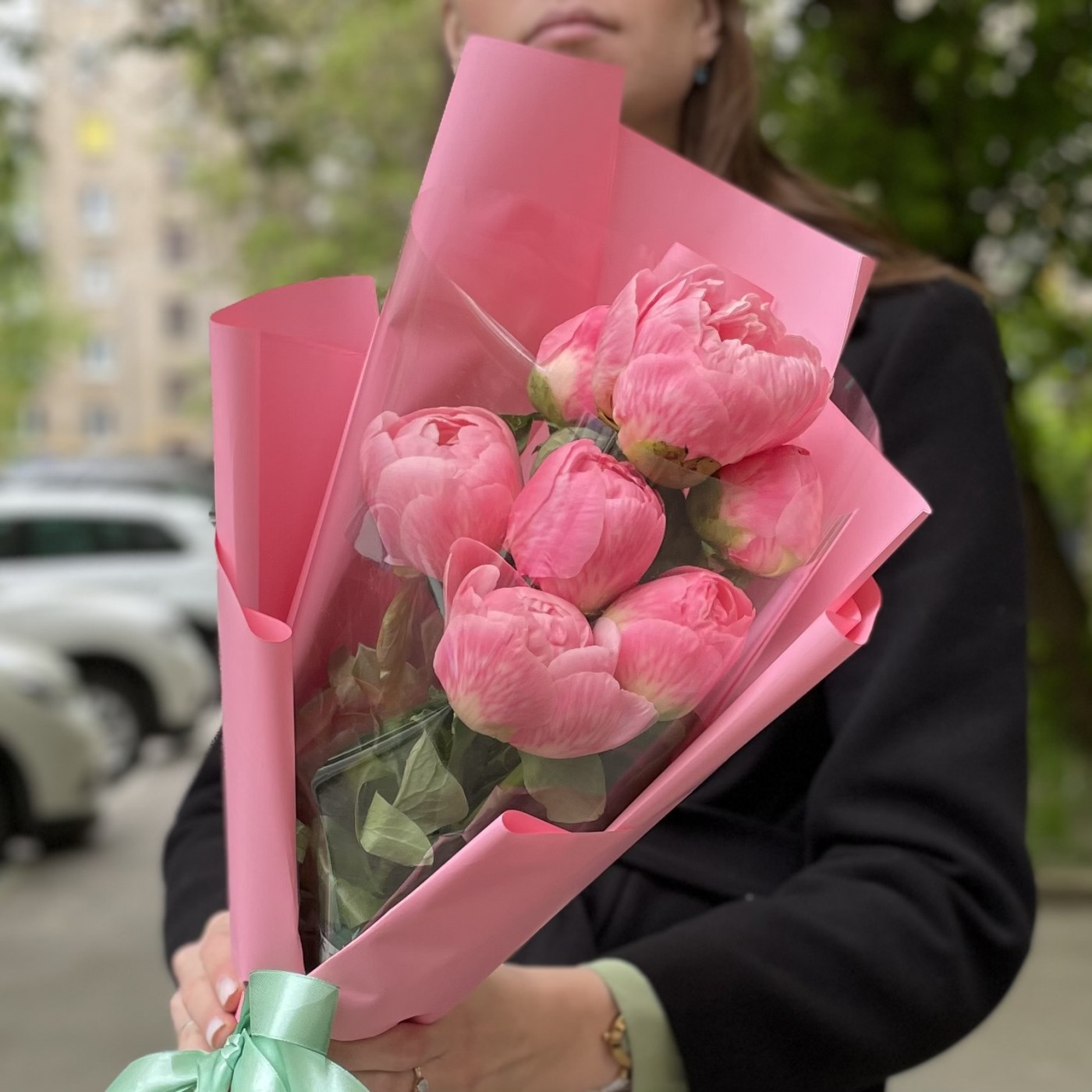 Букет из 7 пионов Салмон