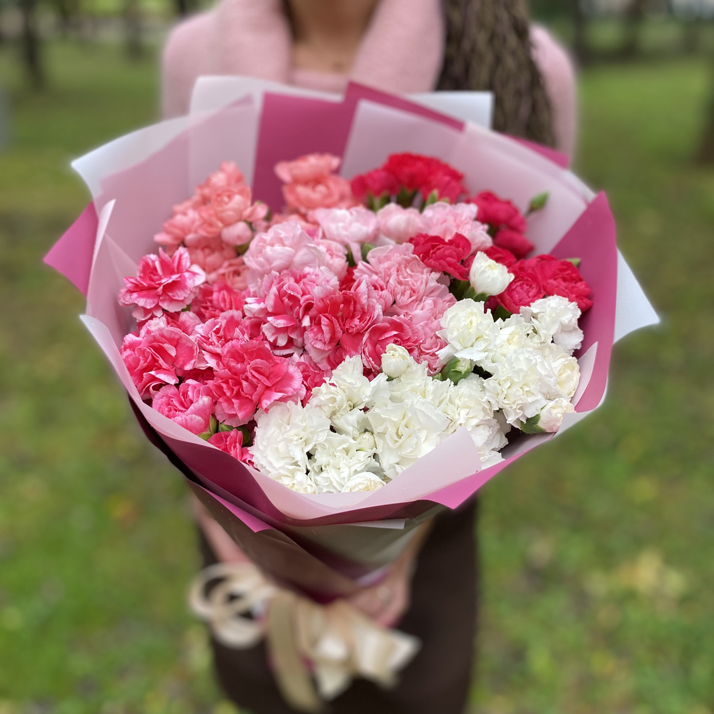 Букет из кустовых гвоздик Ягодный микс