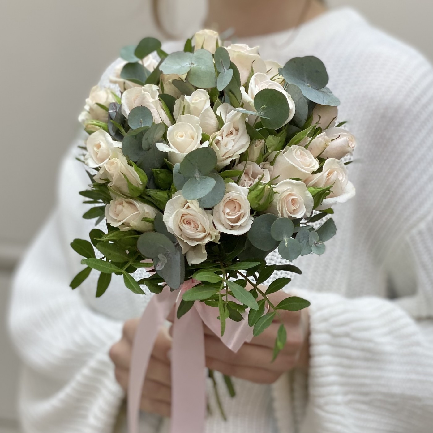 Букет невесты с кустовыми розами Ванильное небо