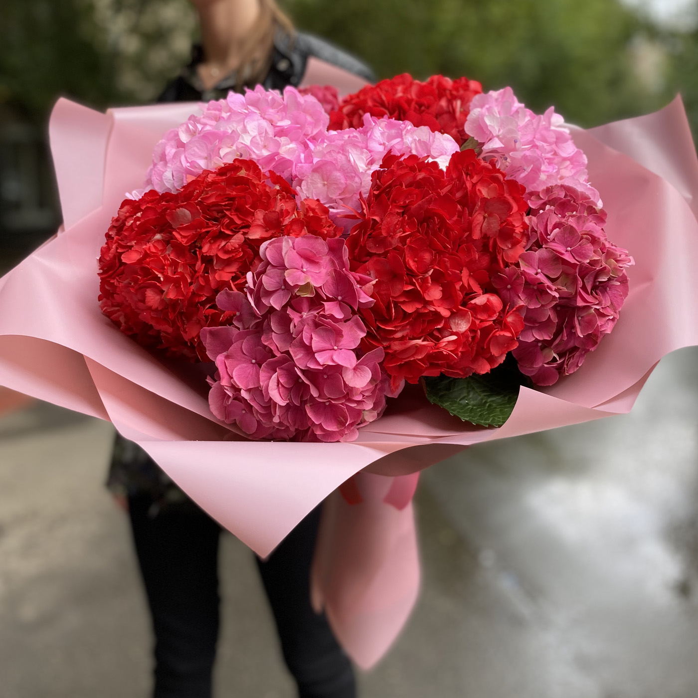 Монобукет из 9 гортензий Яркий