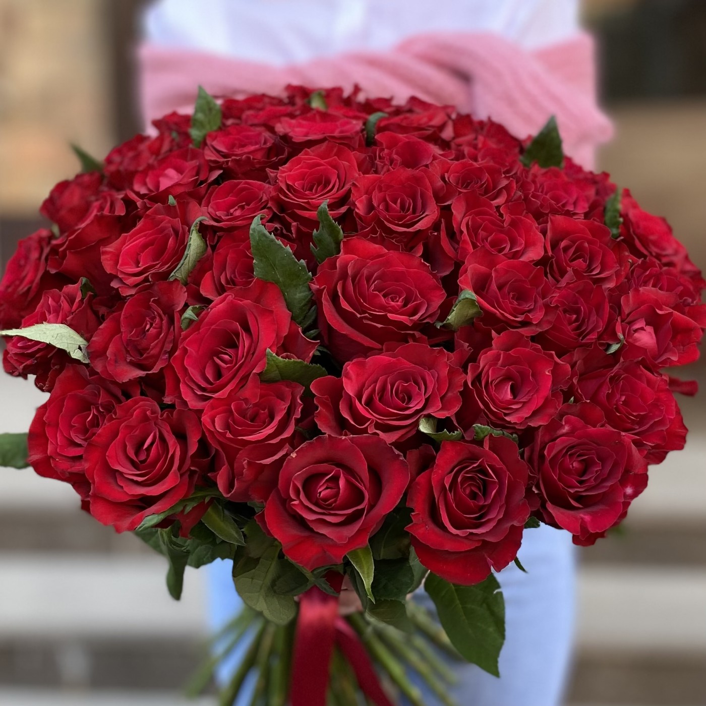 Красная роза Эвер Ред 60 см