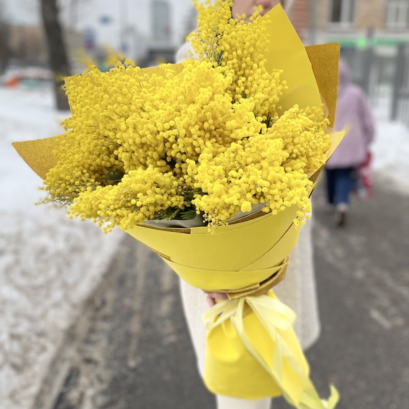 Букет из ароматной мимозы 1000г