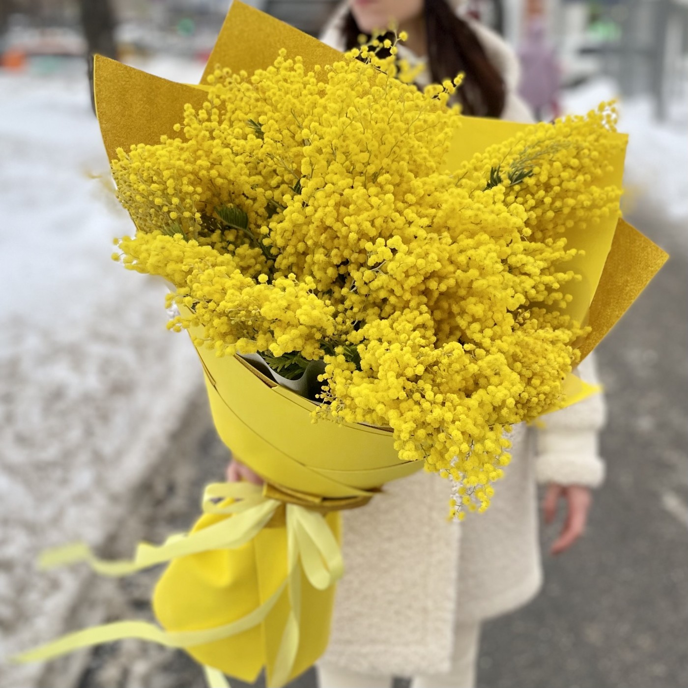 Букет из ароматной мимозы 1000г