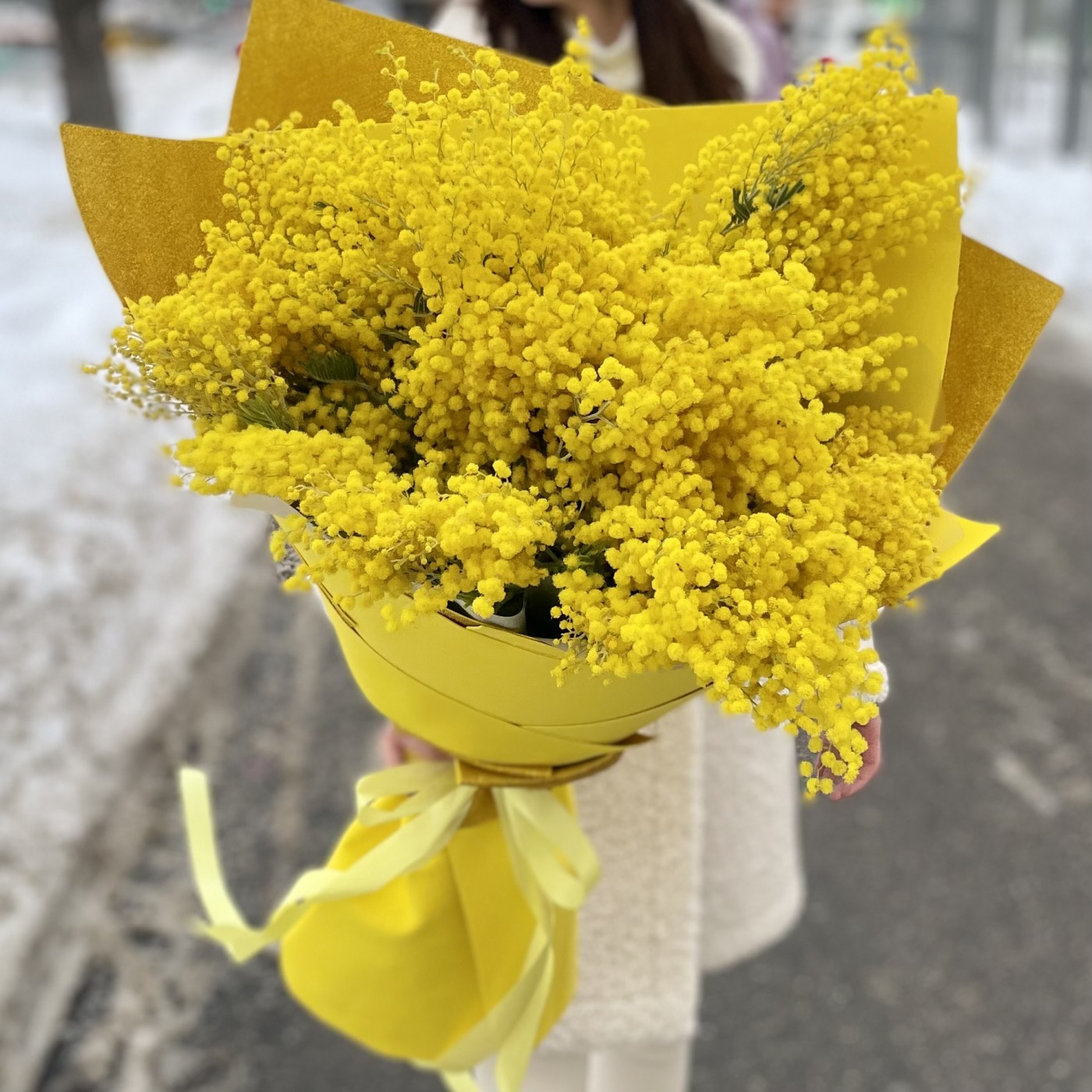 Букет из ароматной мимозы 1000г