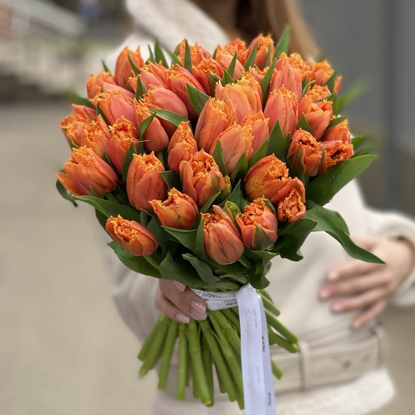 Оранжевые махровые тюльпаны Оранж пэшн