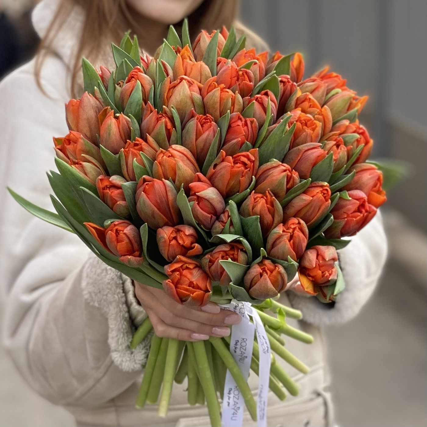 Оранжевый пионовидный тюльпан Эрмитаж Даб