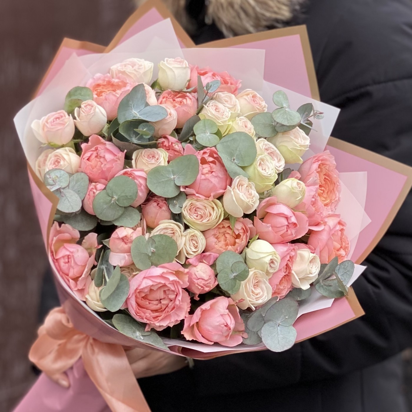 Букет кустовых роз Свит Джелато и Джульетта