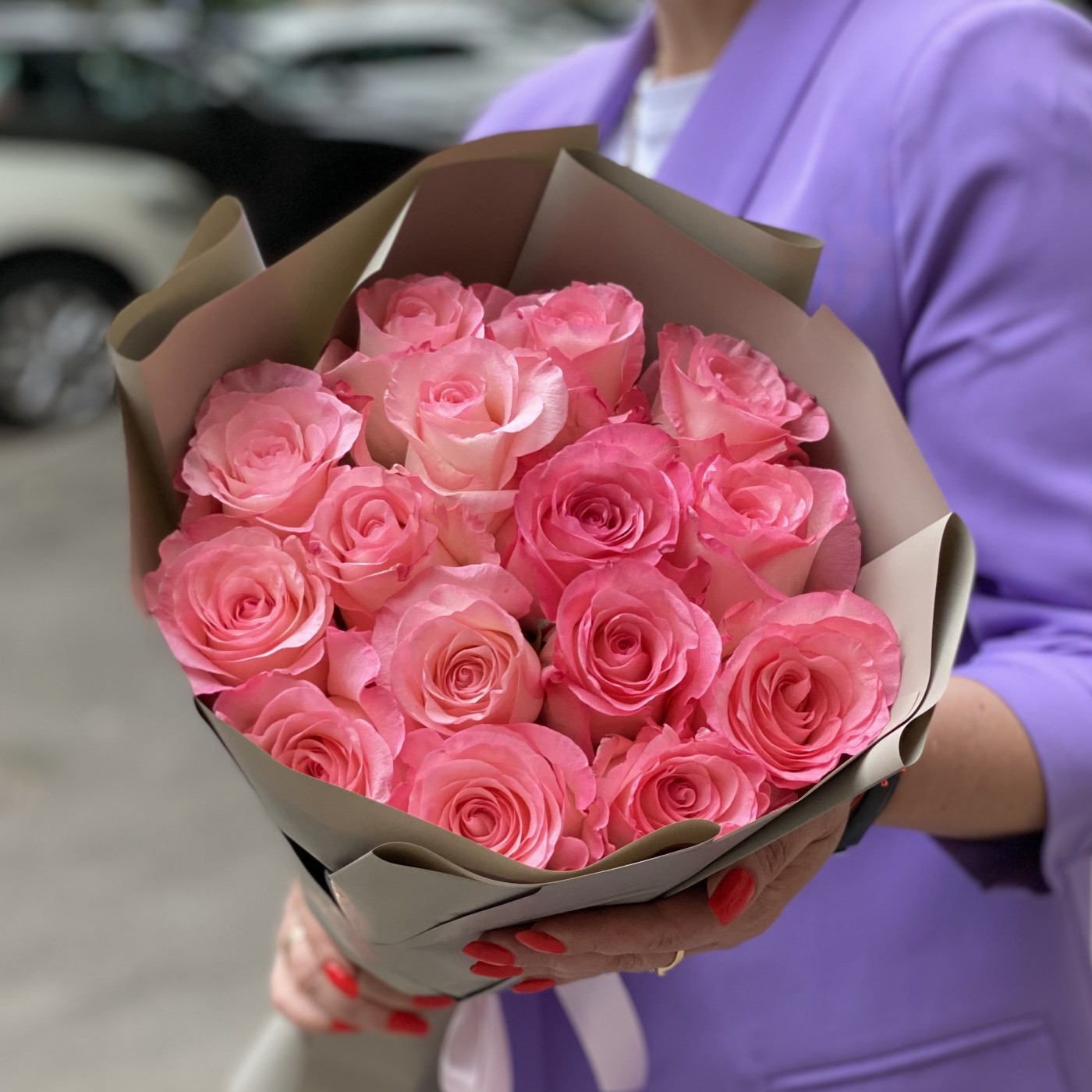 15 розовых роз Булевард