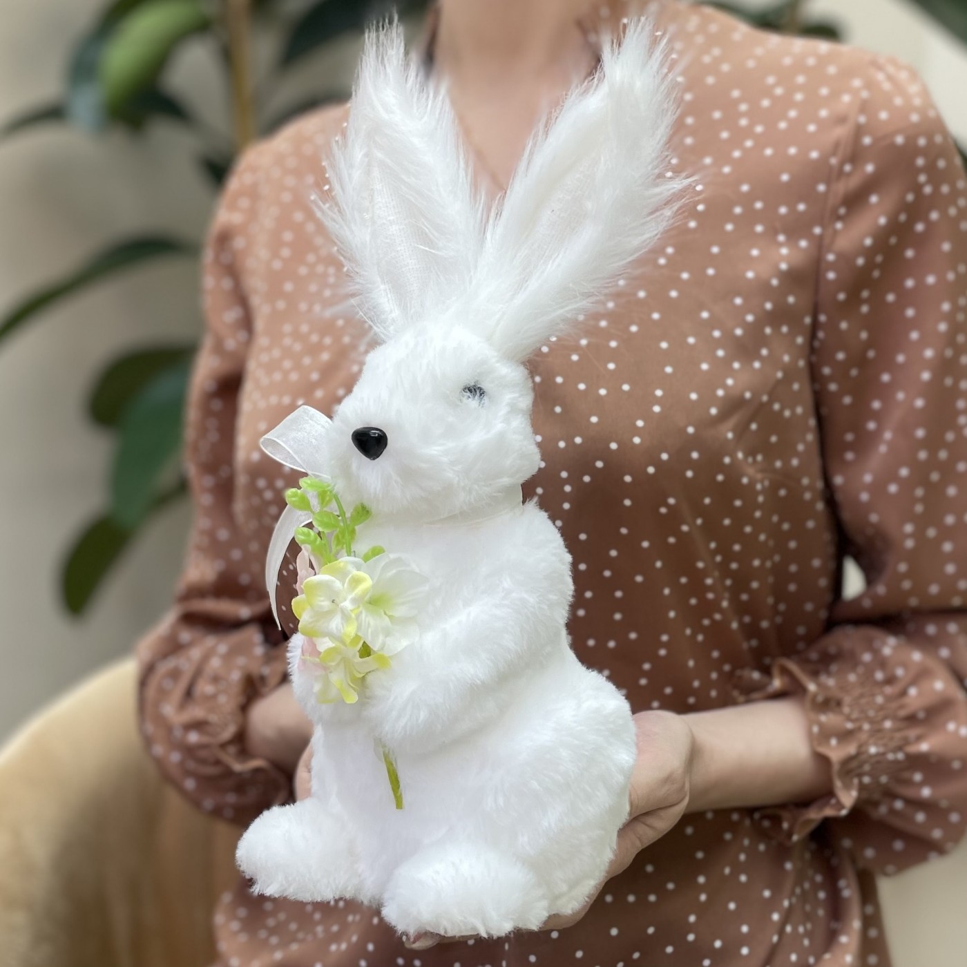 Игрушка Пасхальный белый кролик