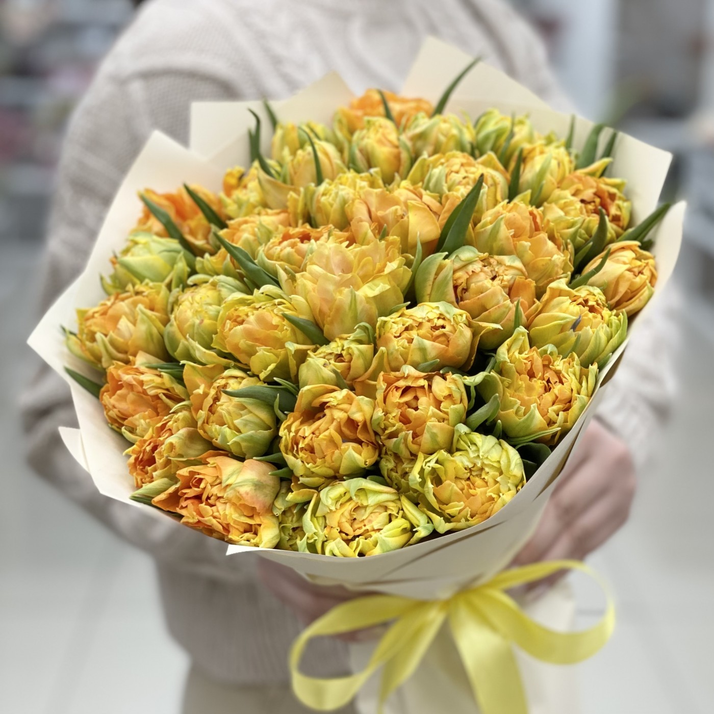 35 желтых  пионовидных  тюльпанов Орка