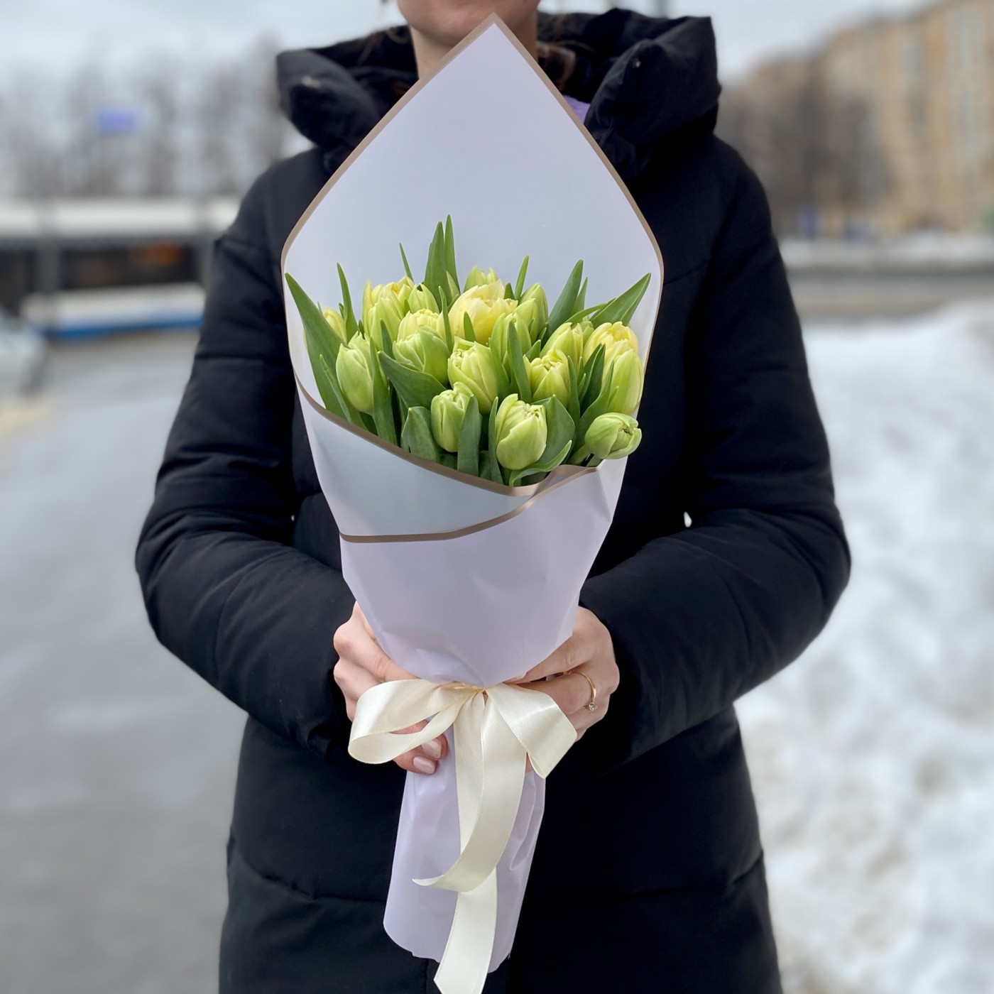 25 белых тюльпанов Верона