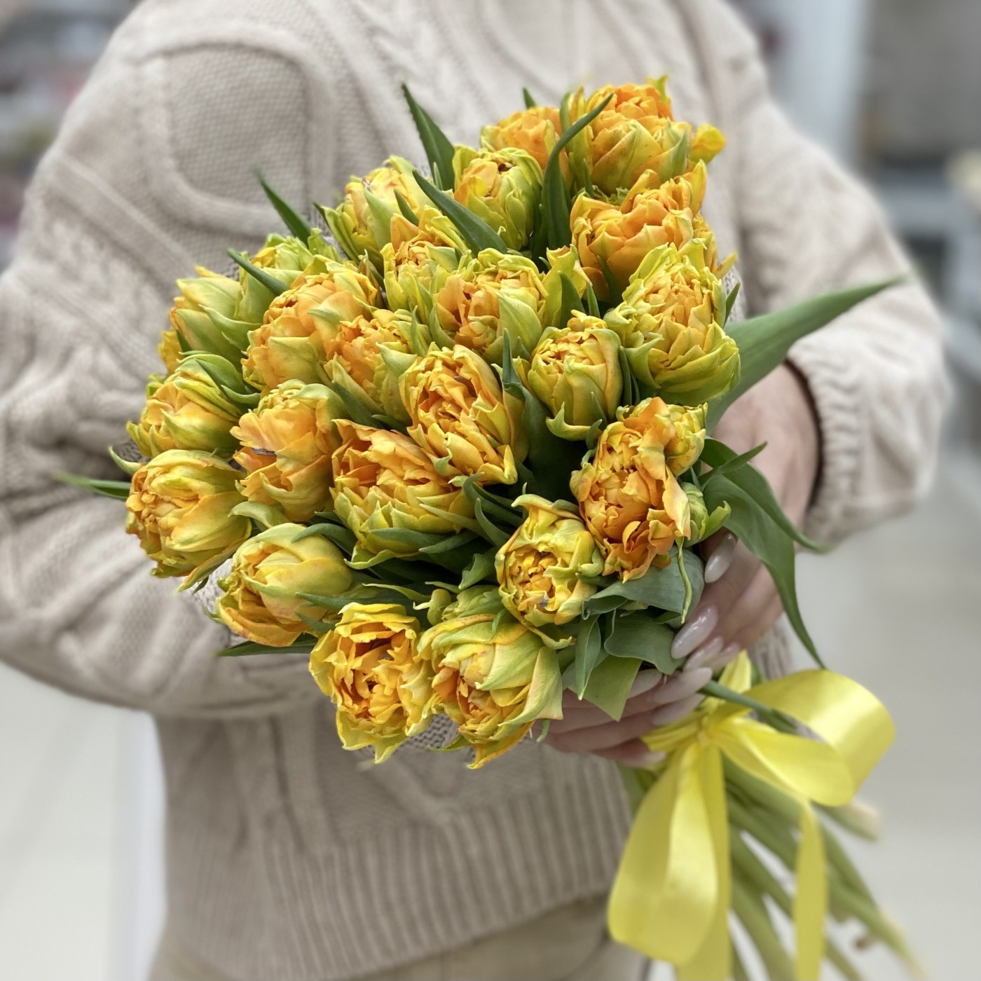 Тюльпаны желтые пионовидные Орка